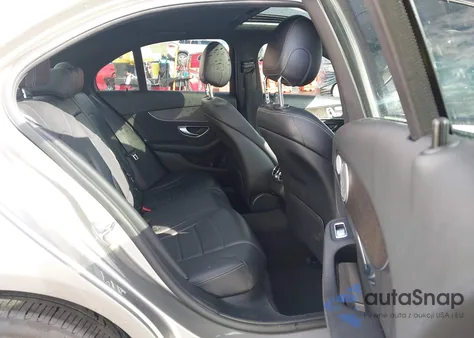 2019 Mercedes-Benz C 300 4Matic из США, поврежденный, VIN 55SWF8EB1KU312915